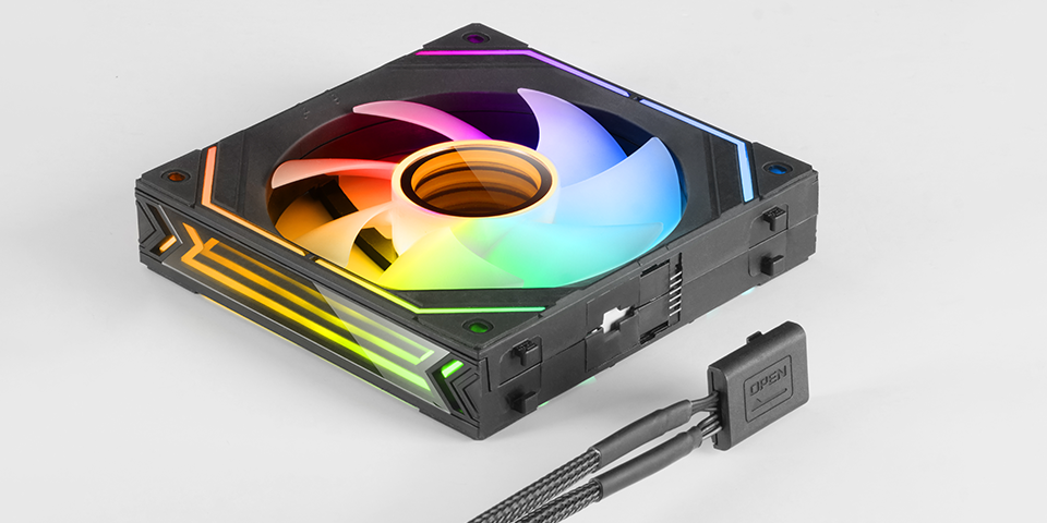 Contrôle total. Connexion PWM